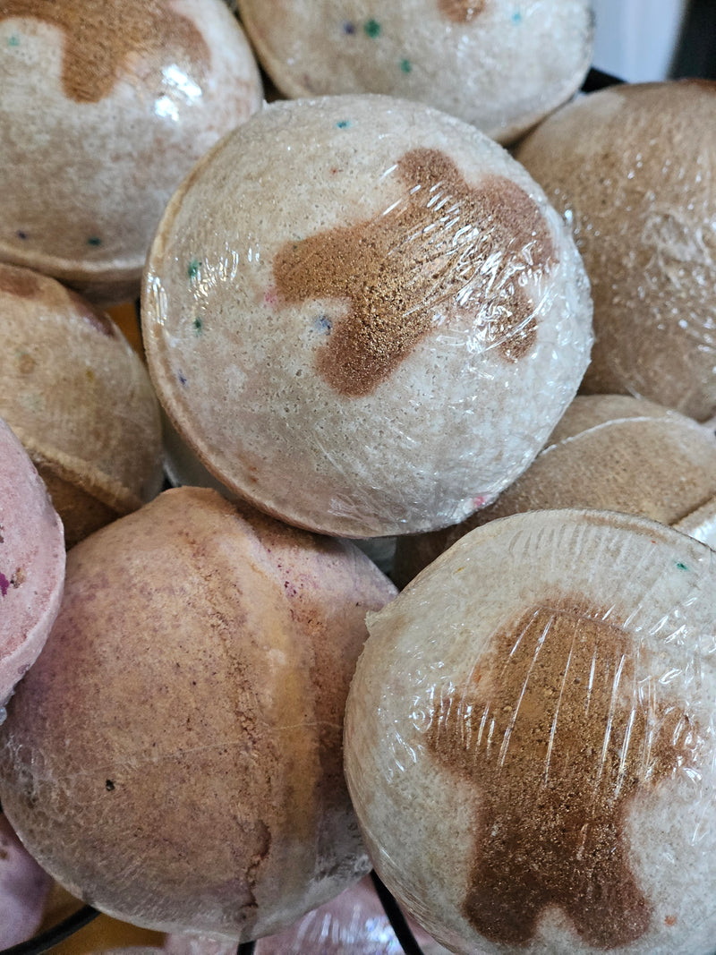 Gingerbread Cookie Bath Bomb