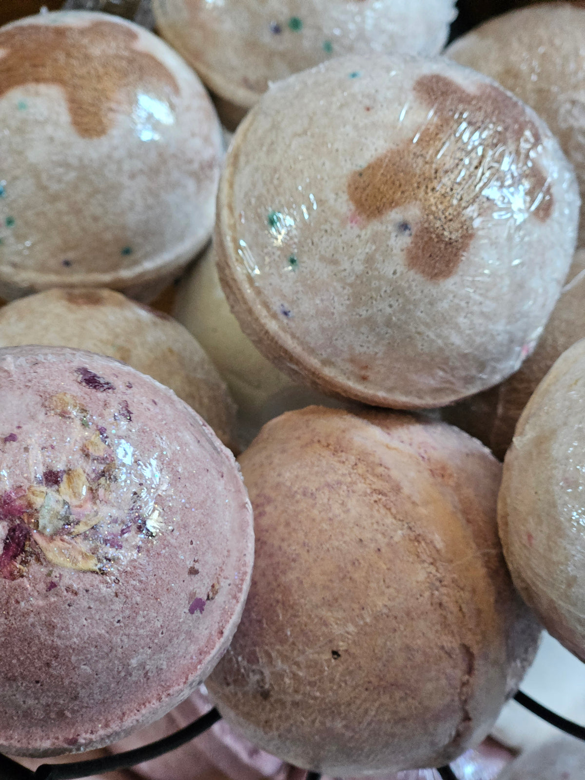 Gingerbread Cookie Bath Bomb